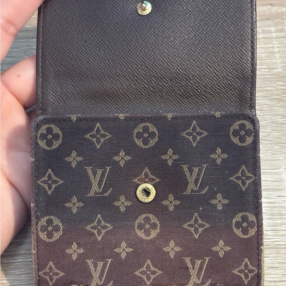 Louis Vuitton Dark Brown Monogram Wallet - Picture 4 of 12